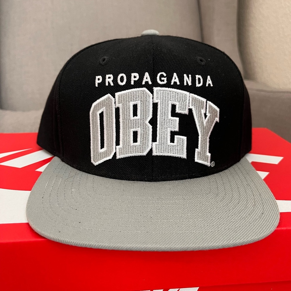 Like New. Obey hat. Adjustable.